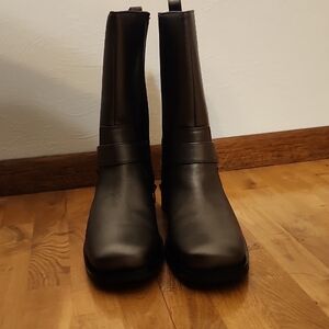 Women's Metallic Pewter Leather Boots